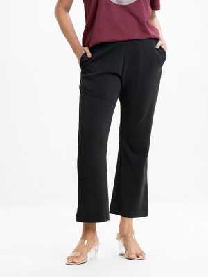 Women's formal pants in stretched Interlock fabric. Front zippers fly and two side pockets.