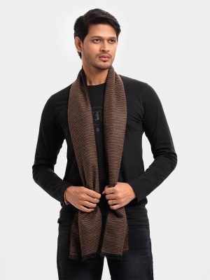 Men's muffler in black and brown striped motif.